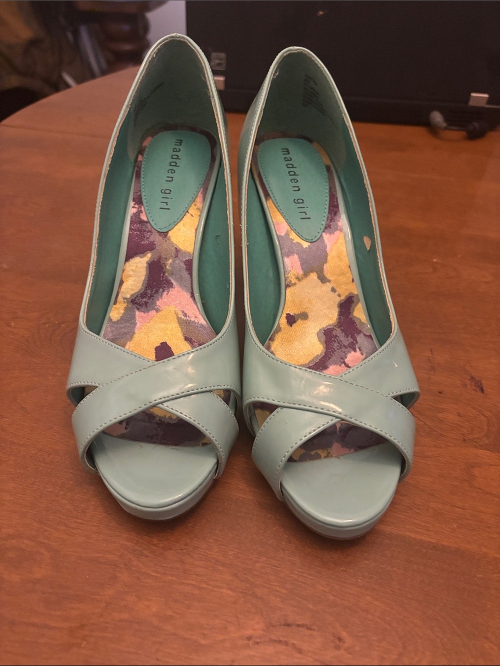 Madden Girl Mint Green Peep Toe Platform Pumps "Gertiee" – Size 9.5
